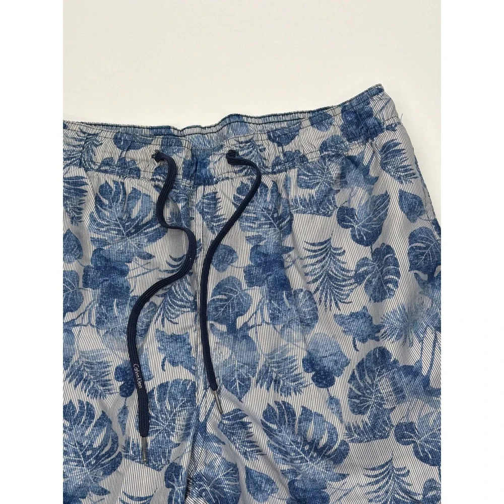 Calvin Klein Mens Blue‎ Tropical Leaf Pinstripe Swim Trunks Size Small RN54163